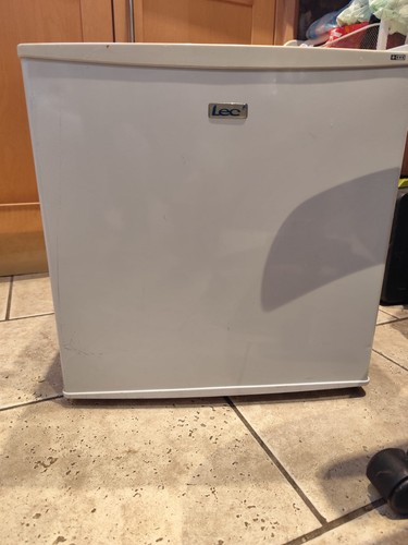Small mini fridge - mini, white